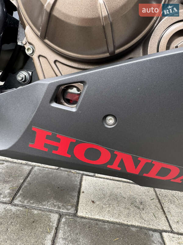 Спортбайк Honda CBR 400R 2019 в Новомосковську фото 13 Спортбайк Honda CBR 400R 2019 в Новомосковську