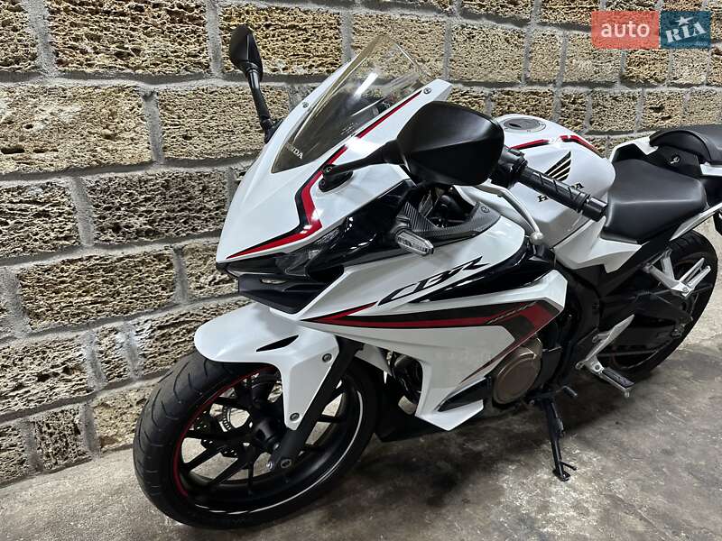 Спортбайк Honda CBR 400R 2021 в Одесі фото 10 Спортбайк Honda CBR 400R 2021 в Одесі