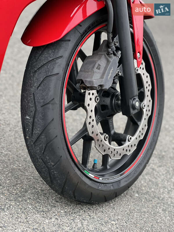 Спортбайк Honda CBR 400R 2016 в Борисполі