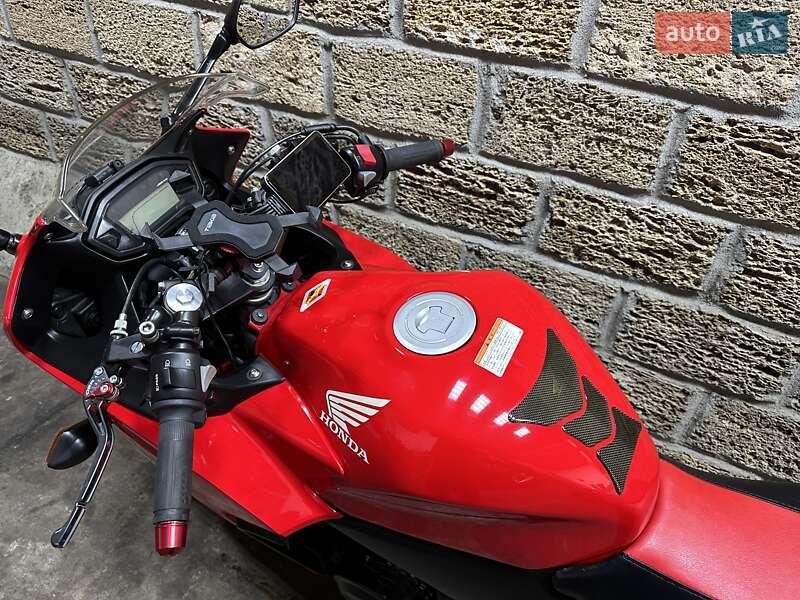 Спортбайк Honda CBR 400R 2013 в Одессе фото 4 Спортбайк Honda CBR 400R 2013 в Одессе