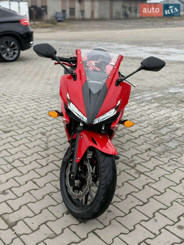 Спортбайк Honda CBR 400R 2016 в Коломые