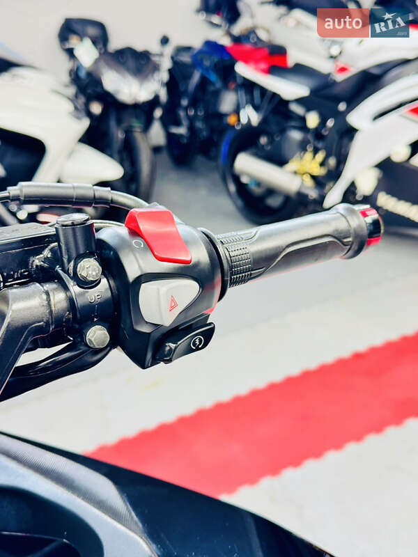 Спортбайк Honda CBR 400R 2013 в Одессе