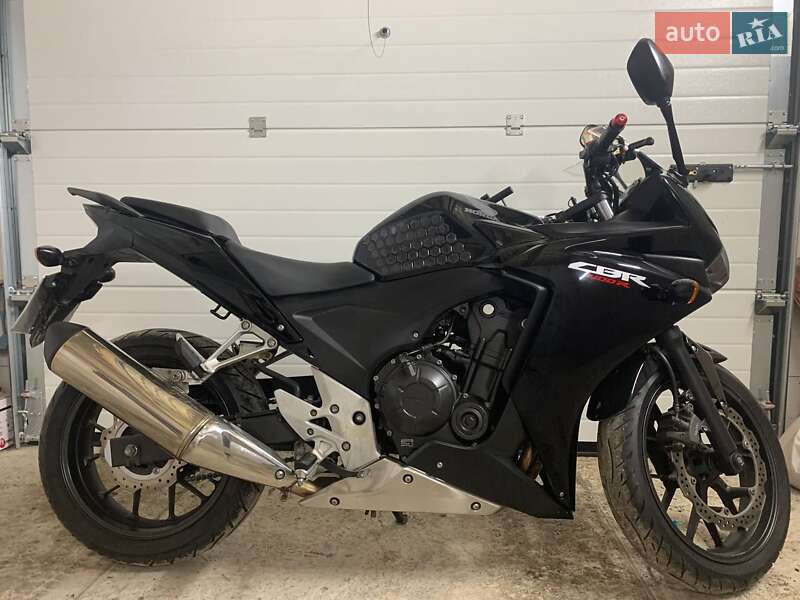 Спортбайк Honda CBR 400R 2013 в Казатине