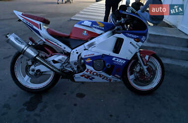 Спортбайк Honda CBR 400RR 1989 в Кропивницком