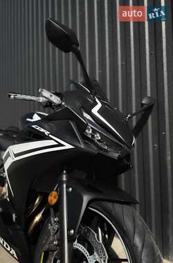 Мотоцикл Спорт-туризм Honda CBR 500R 2021 в 