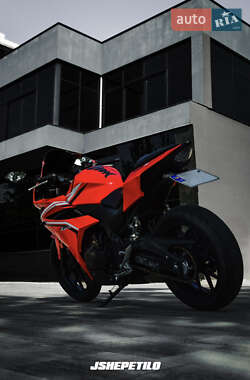 Мотоцикл Спорт-туризм Honda CBR 500R 2018 в 