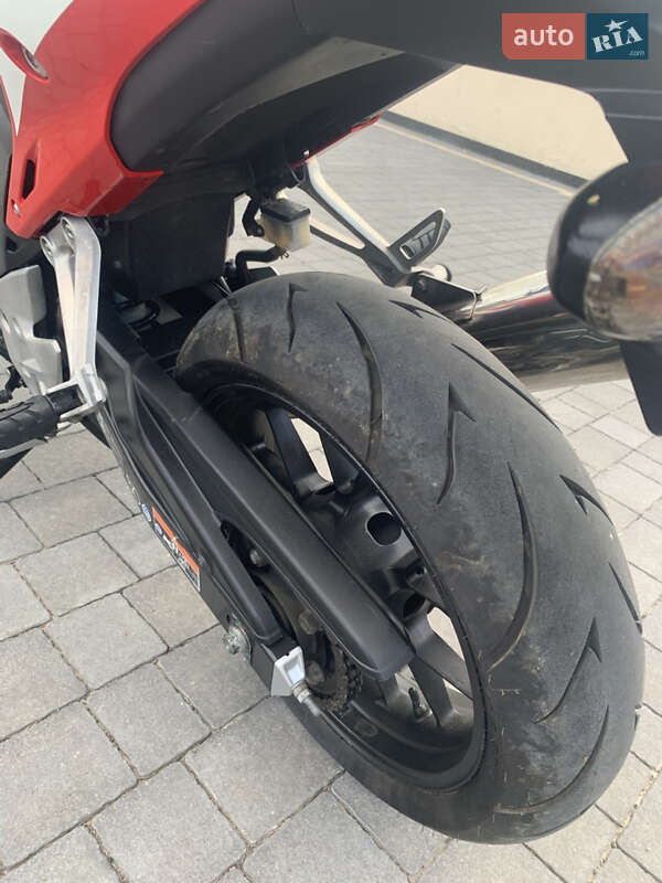Спортбайк Honda CBR 500R 2016 в Снятині