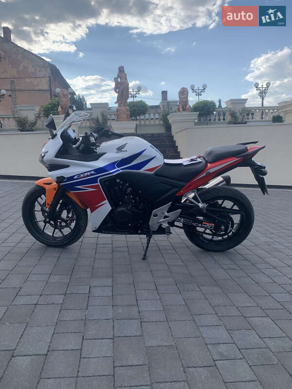Спортбайк Honda CBR 500R 2016 в Снятині