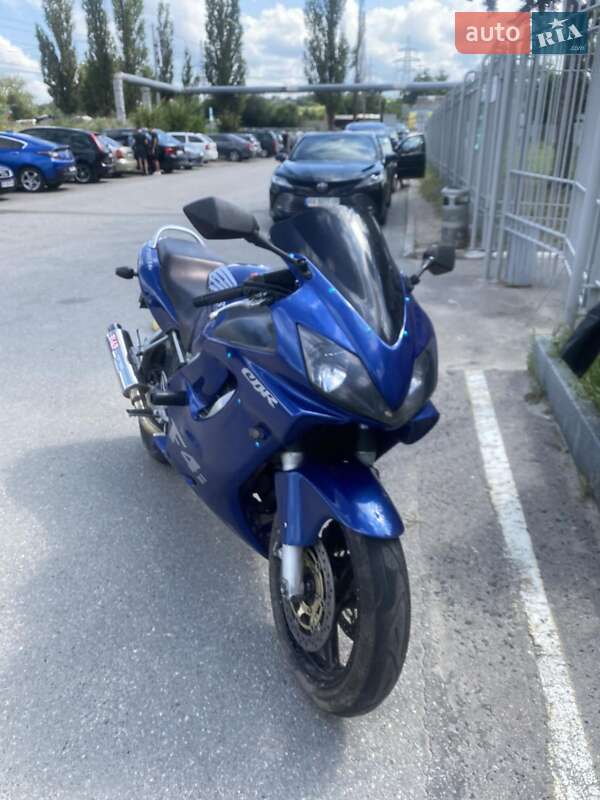 Спортбайк Honda CBR 600F4i 2002 в Богодухіву фото Спортбайк Honda CBR 600F4i 2002 в Богодухіву
