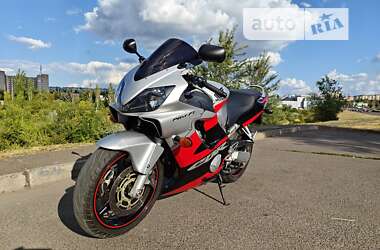 Спортбайк Honda CBR 600F4i 2003 в Кривому Розі