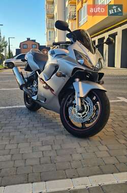 Спортбайк Honda CBR 600F4i 2002 в Вінниці