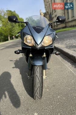 Мотоцикл Спорт-туризм Honda CBR 600F4i 2005 в 