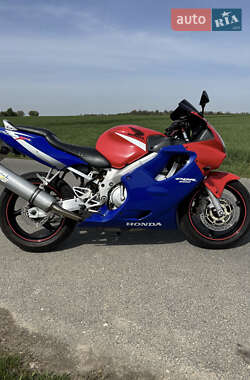 Спортбайк Honda CBR 600F4i 2001 в 