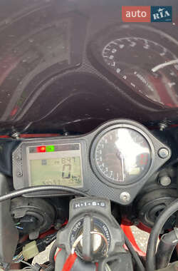 Мотоцикл Спорт-туризм Honda CBR 600F4i 2002 в 