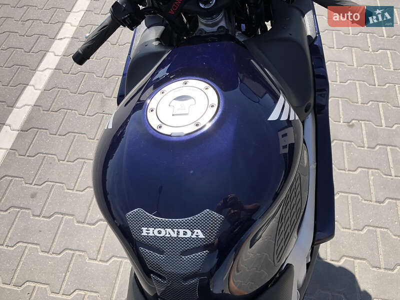Спортбайк Honda CBR 600F4i 2002 в Виннице