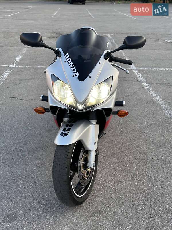 Спортбайк Honda CBR 600F4i 2003 в Запоріжжі