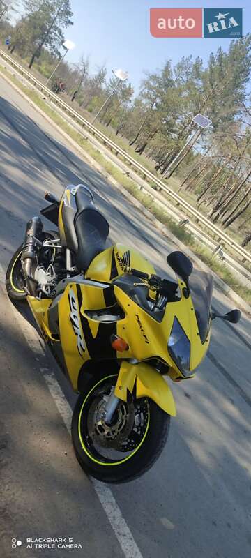 Honda CBR 600F4i 2001