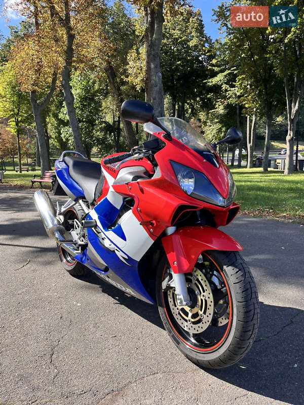Мотоцикл Спорт-туризм Honda CBR 600F4i 2001 в Києві