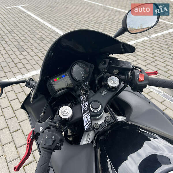 Спортбайк Honda CBR 600F4i 2004 в Збаражі
