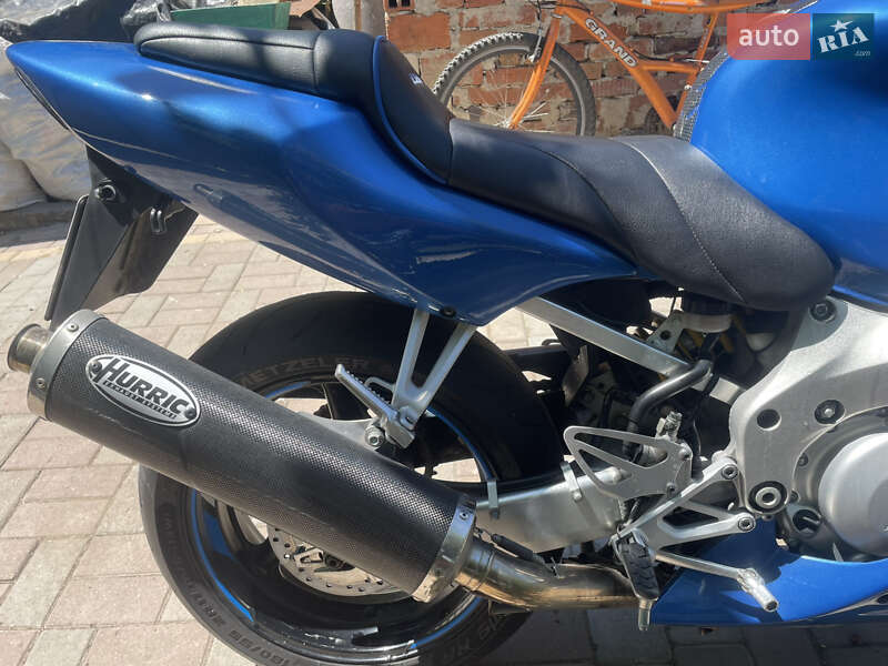 Спортбайк Honda CBR 600F4i 2002 в Могилев-Подольске