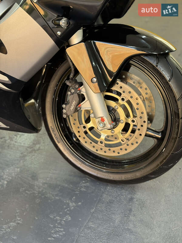 Мотоцикл Спорт-туризм Honda CBR 600F4i 2001 в Виннице фото 4 Мотоцикл Спорт-туризм Honda CBR 600F4i 2001 в Виннице