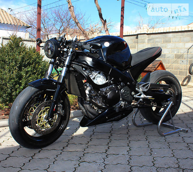 – Продам Хонда КБР 600Ф