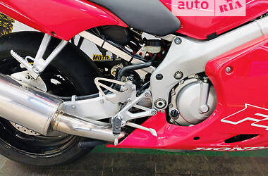 Мотоцикл Спорт-туризм Honda CBR 600F 2000 в Киеве