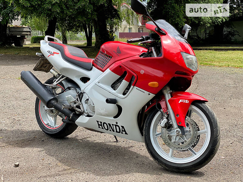 Мотоцикл Спорт-туризм Honda CBR 600F 1995 в Млинове