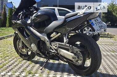 Спортбайк Honda CBR 600F 2003 в Киеве