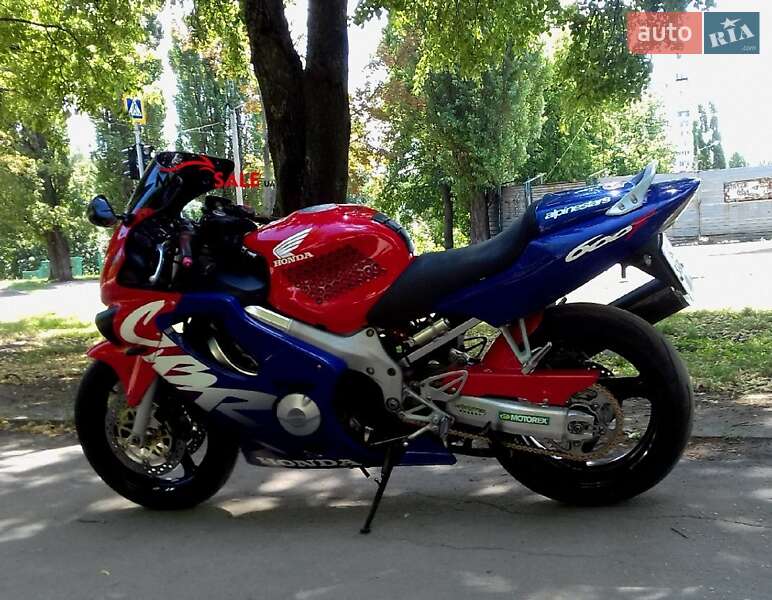 Мотоцикл Спорт-туризм Honda CBR 600F 1999 в Харькове