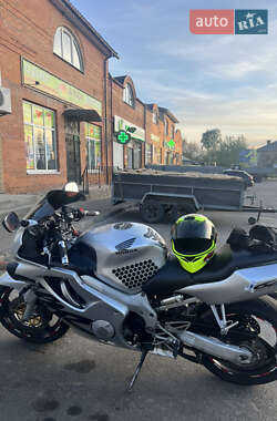 Мотоцикл Спорт-туризм Honda CBR 600F 2000 в 