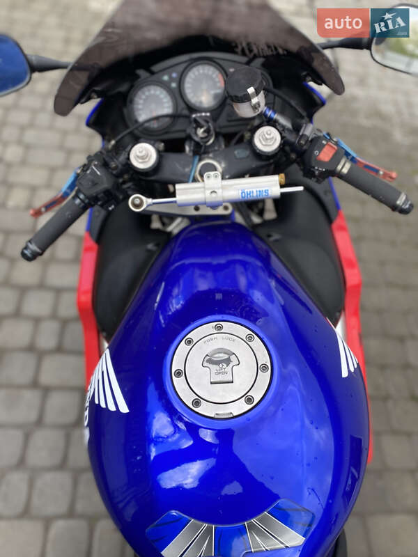 Спортбайк Honda CBR 600F 2000 в Виннице фото 7 Спортбайк Honda CBR 600F 2000 в Виннице