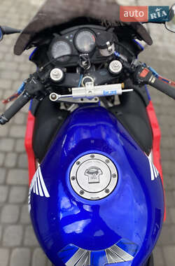 Спортбайк Honda CBR 600F 2000 в 
