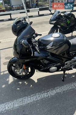 Мотоцикл Спорт-туризм Honda CBR 600F 1999 в 