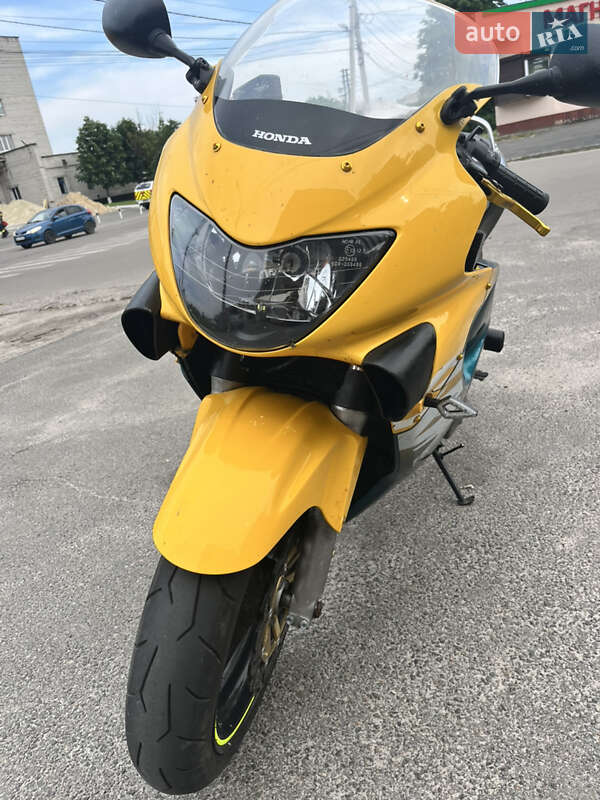 Спортбайк Honda CBR 600F 1999 в Києві