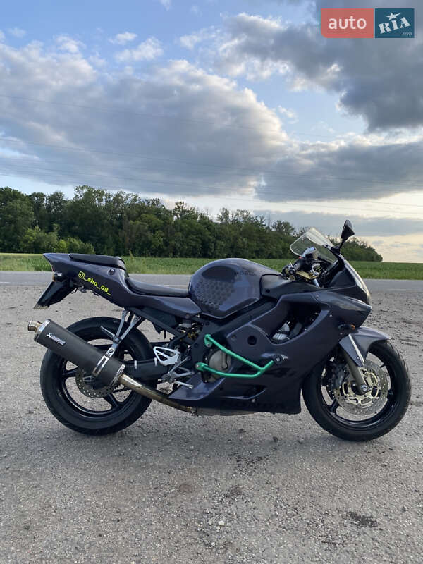 Honda CBR 600F 2001