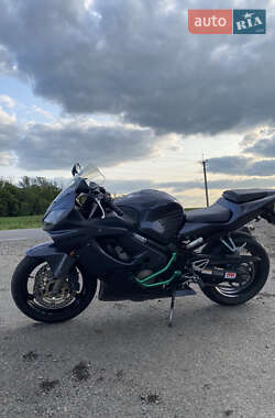Спортбайк Honda CBR 600F 2001 в 