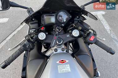 Спортбайк Honda CBR 600F 2003 в 
