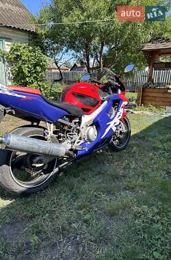 Мотоцикл Спорт-туризм Honda CBR 600F 1999 в 