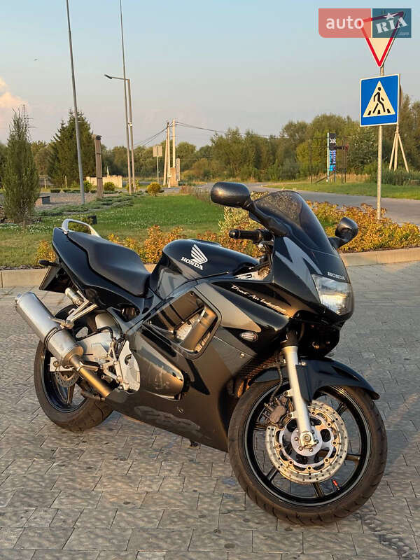 Спортбайк Honda CBR 600F 1997 в Сокале