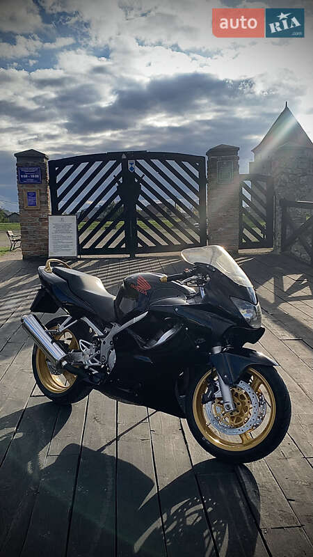 Honda CBR 600F 2000