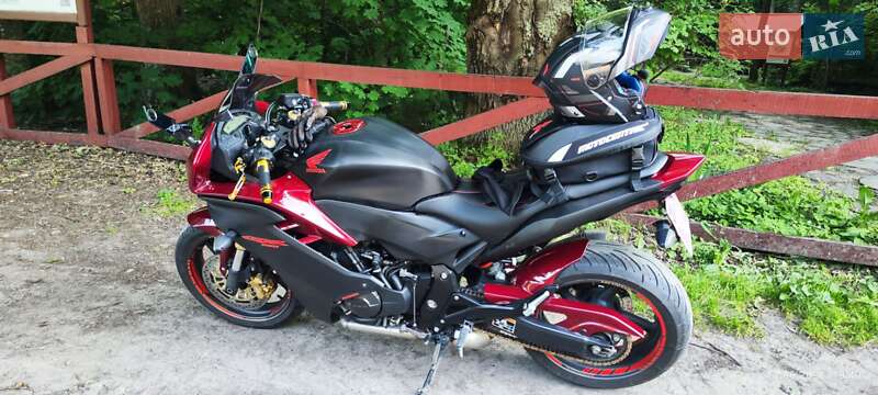 Спортбайк Honda CBR 600F 2012 в Хмельницком фото 7 Спортбайк Honda CBR 600F 2012 в Хмельницком