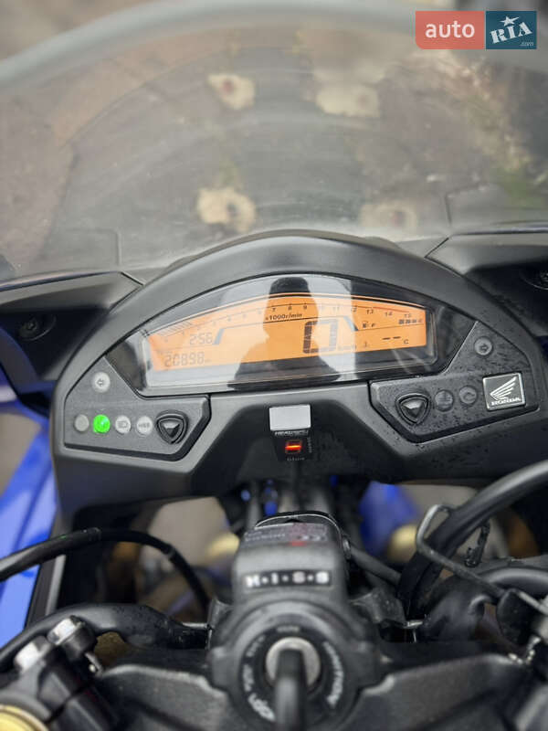 Спортбайк Honda CBR 600F 2011 в Киеве фото 9 Спортбайк Honda CBR 600F 2011 в Киеве