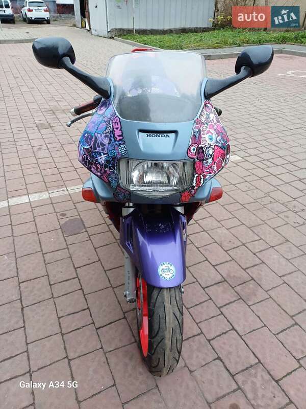 Спортбайк Honda CBR 600F 1993 в Львове