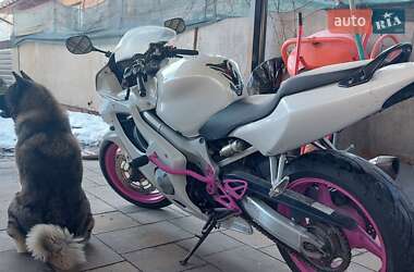 Спортбайк Honda CBR 600F 2001 в Киеве