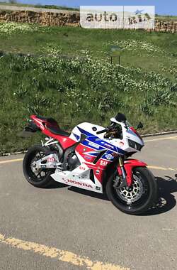 Спортбайк Honda CBR 600RR 2014 в Одесі