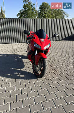 Спортбайк Honda CBR 600RR 2005 в 