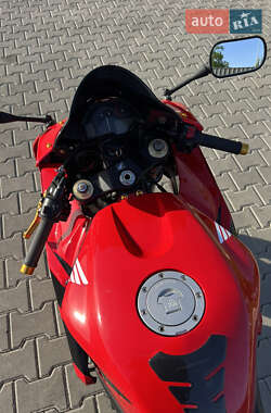 Спортбайк Honda CBR 600RR 2005 в 