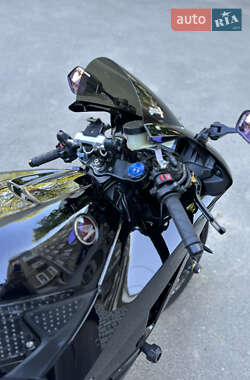 Спортбайк Honda CBR 600RR 2013 в 