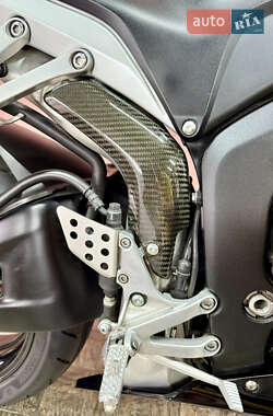 Мотоцикл Спорт-туризм Honda CBR 600RR 2010 в 